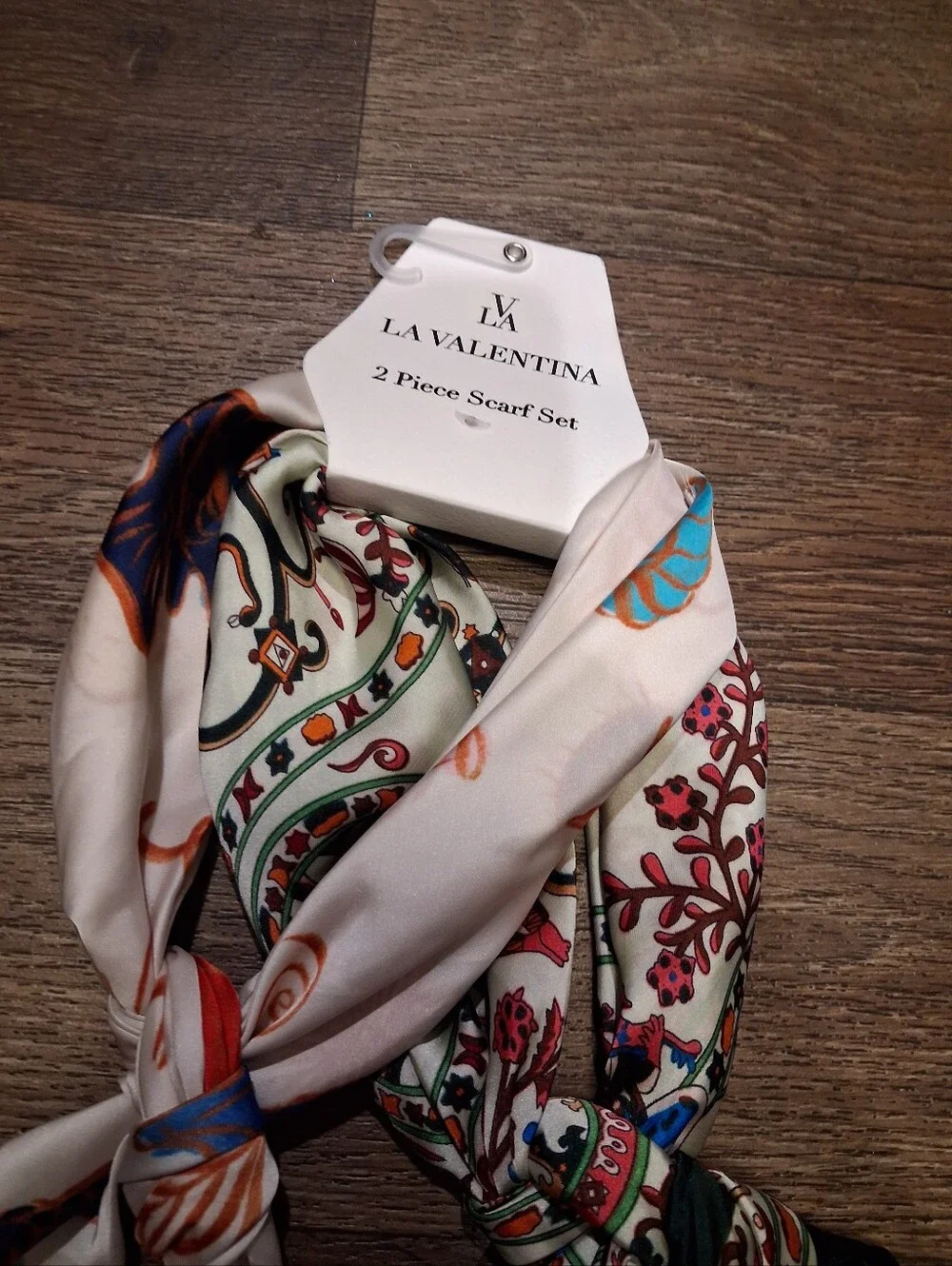 La Valentina Cream and Green Printed Scarf Set